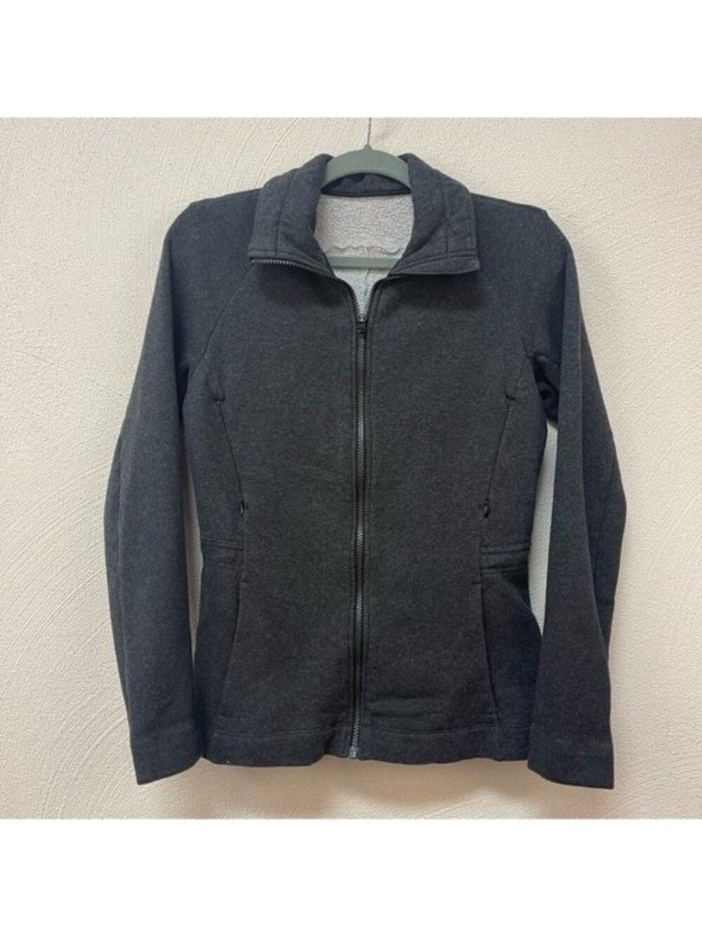 Lululemon Athletica Gray Full Zip Athletic Knit Activewear Jacket Sz 4